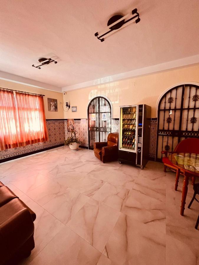 Hostal Muriel Aljaraque Exterior photo