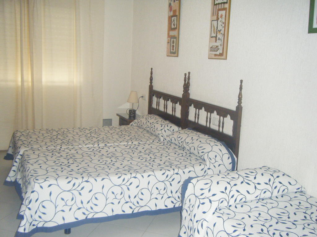 Hostal Muriel Aljaraque Room photo