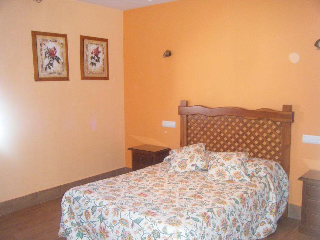Hostal Muriel Aljaraque Room photo