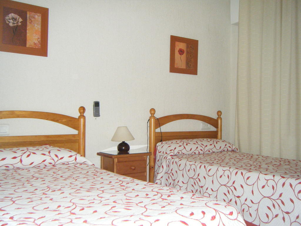 Hostal Muriel Aljaraque Room photo